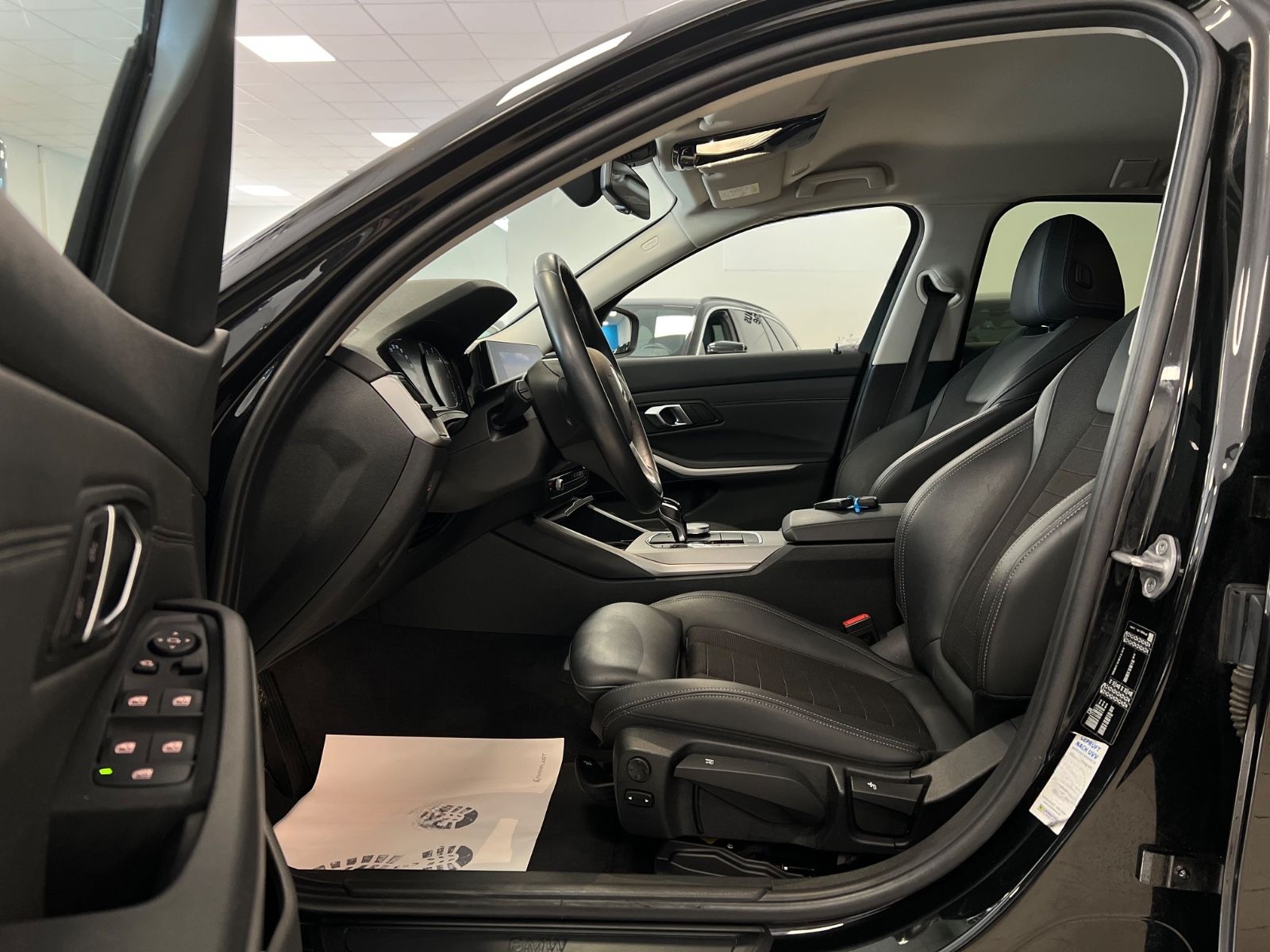 BMW 318d Advantage Aut/Navi/SportSitze/Tempomat foto 13