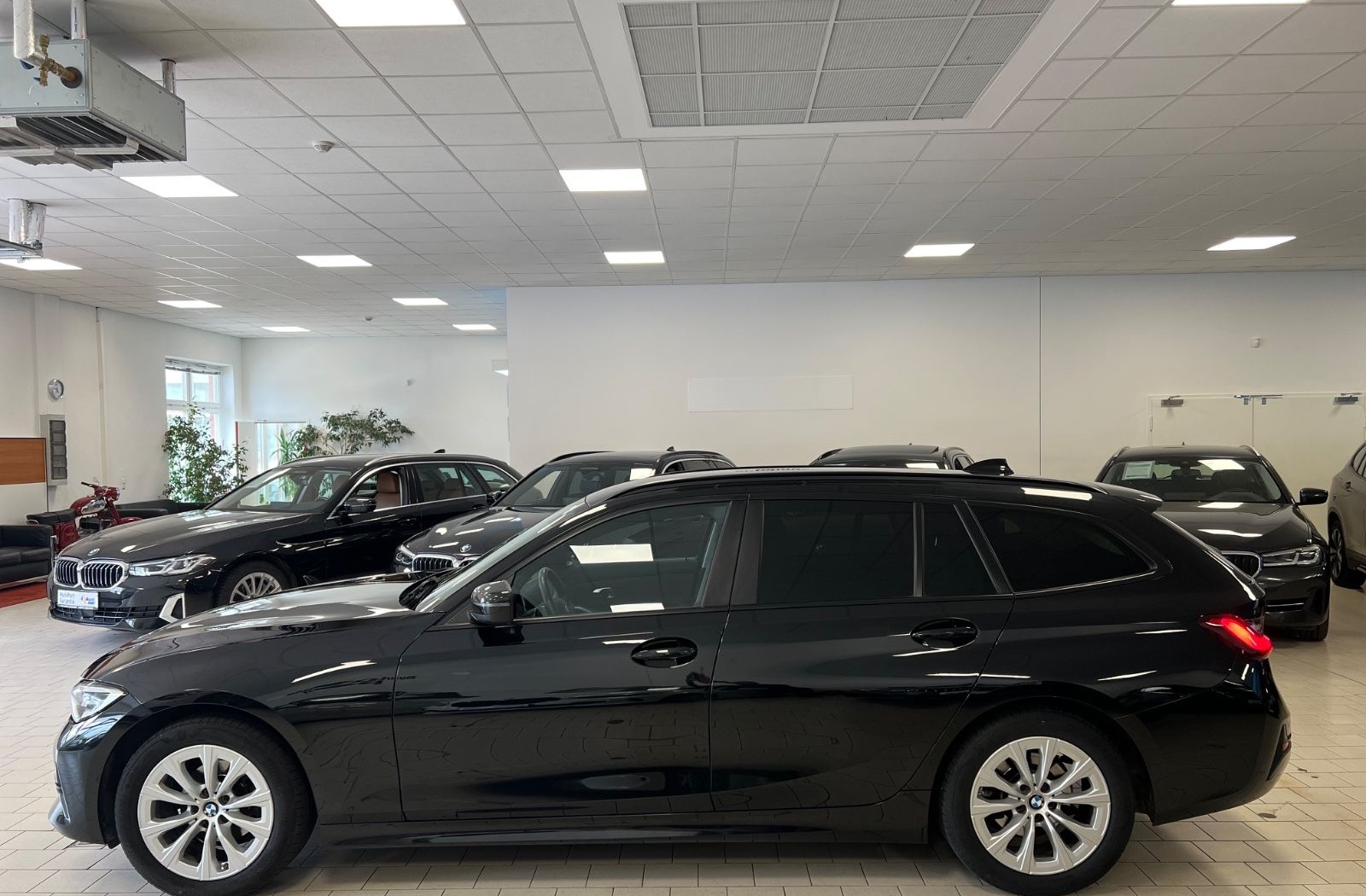 BMW 318d Advantage Aut/Navi/SportSitze/Tempomat foto 7