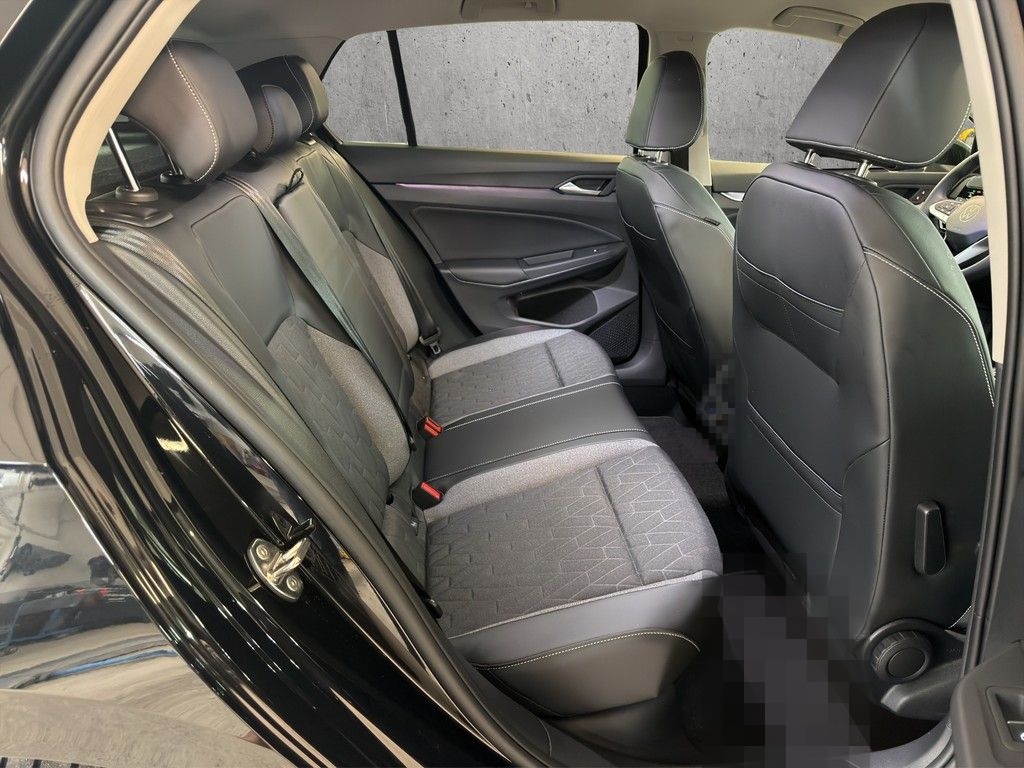 Volkswagen Golf Life 1.5 eHybrid DS IQ.LIGHT/ACC/RFK Energy foto 17