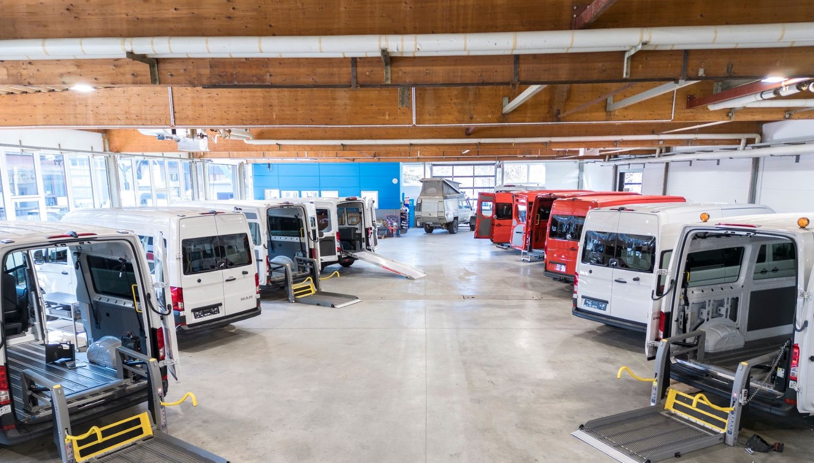 Volkswagen Crafter 103 KW L3 KMP AMF Lift Rollstulrampe foto 17