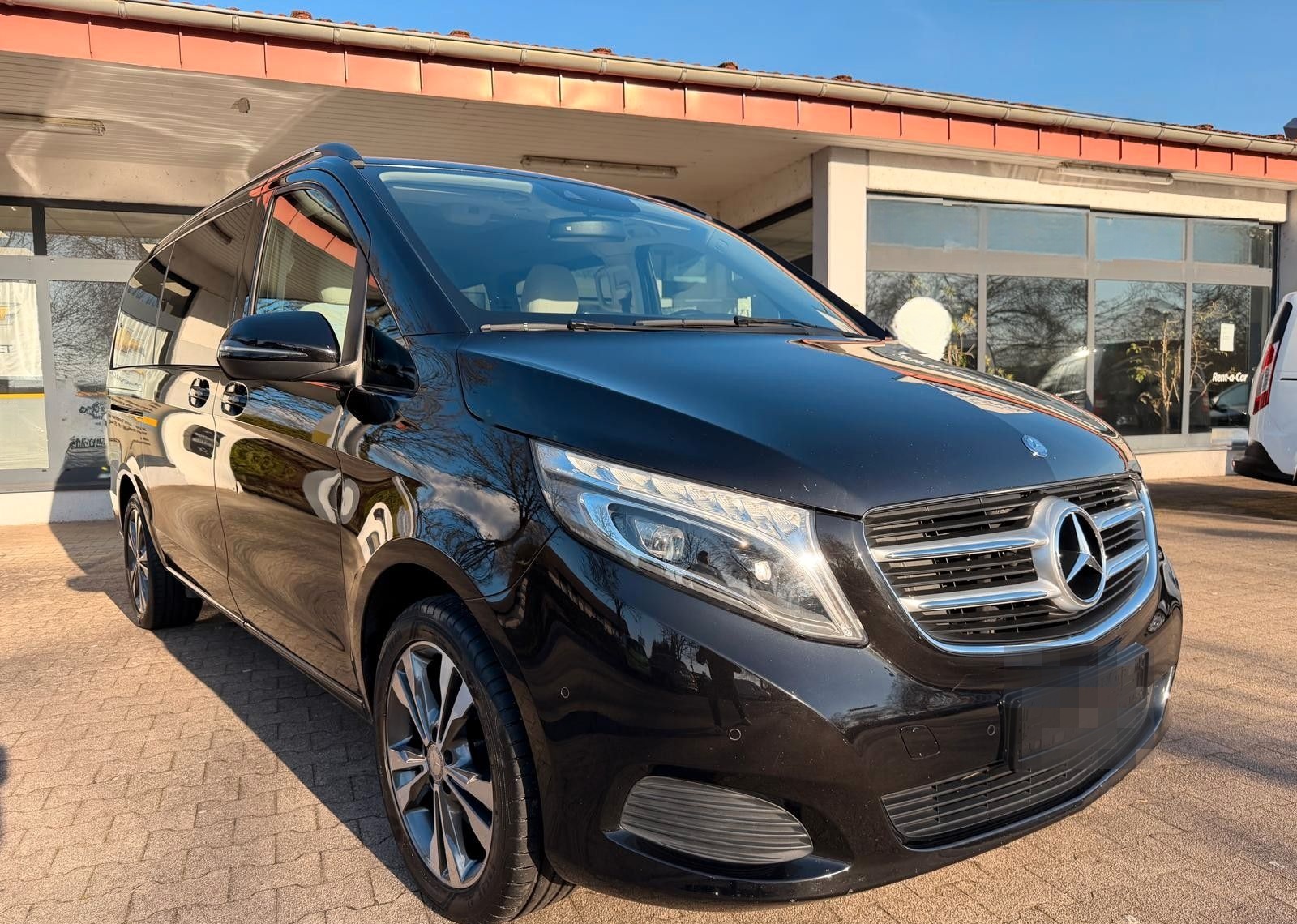Mercedes-Benz V 250 d Lang Pano Standhzg LED Navi 7 Sitze foto 3