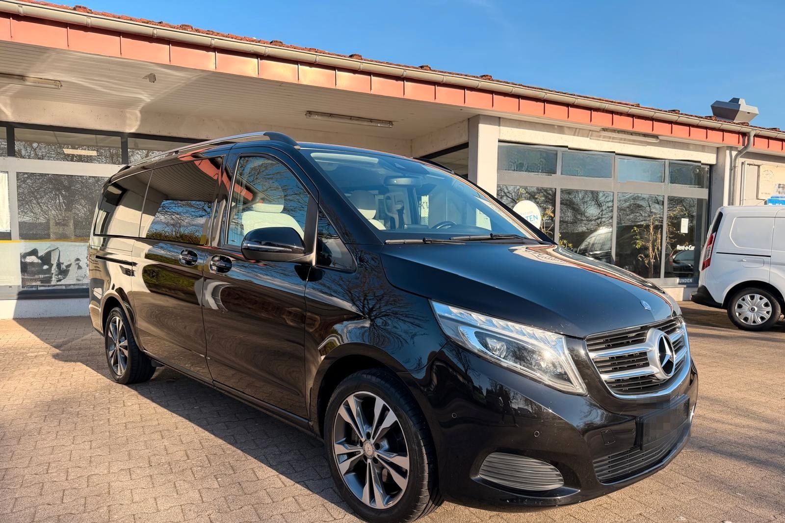 Mercedes-Benz V 250 d Lang Pano Standhzg LED Navi 7 Sitze foto 4