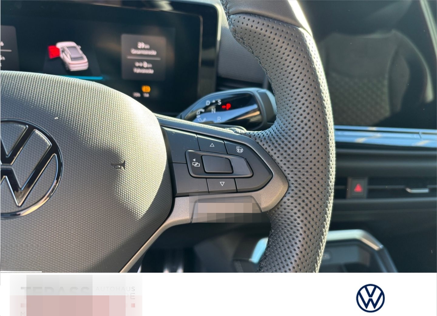 Volkswagen T-Roc 1.5 eTSI R-Line NAVI PANO BLACK foto 12