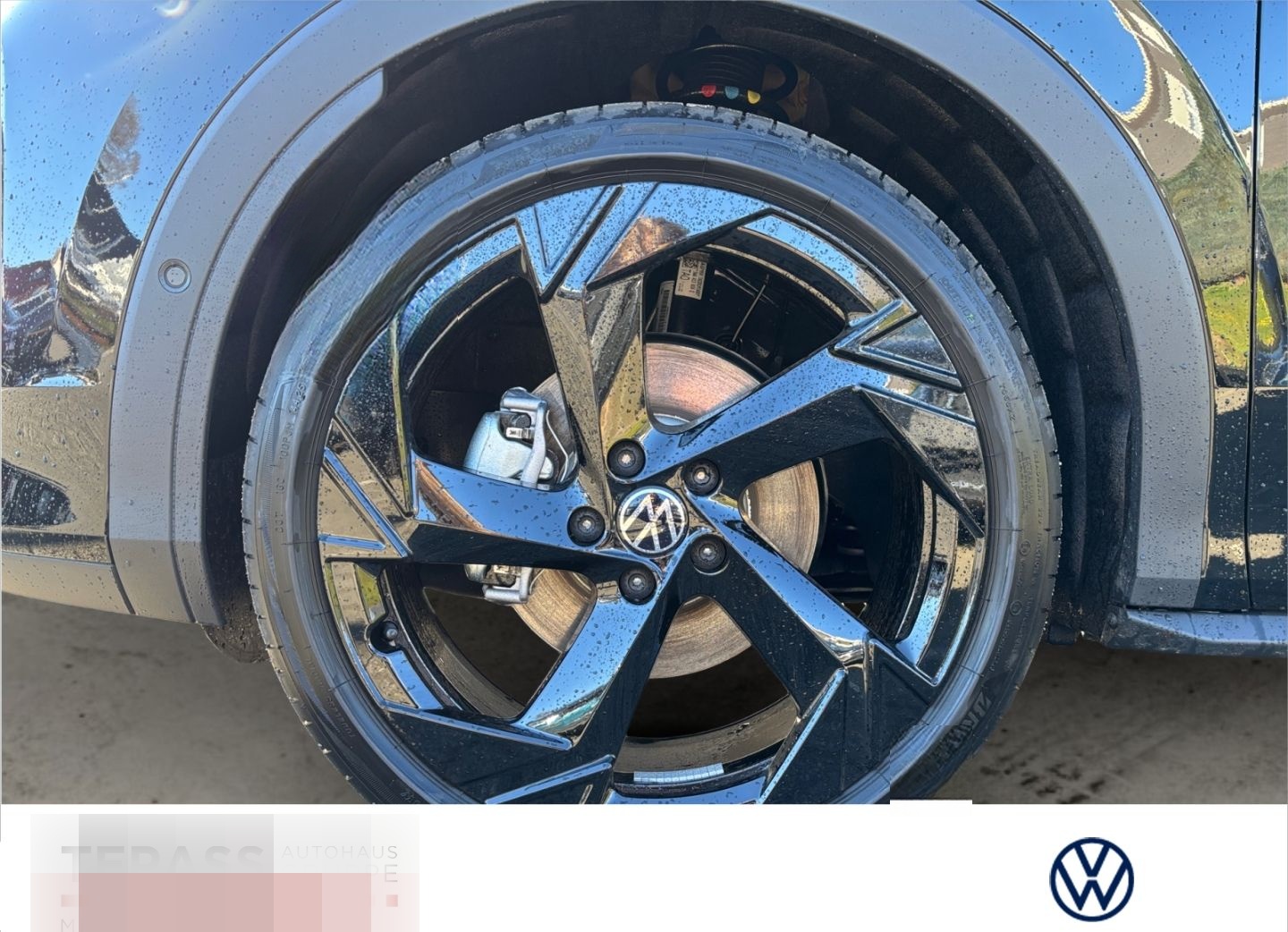 Volkswagen T-Roc 1.5 eTSI R-Line NAVI PANO BLACK foto 15