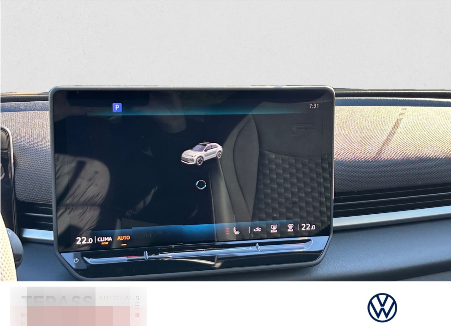 Volkswagen T-Roc 1.5 eTSI R-Line NAVI PANO BLACK foto 9