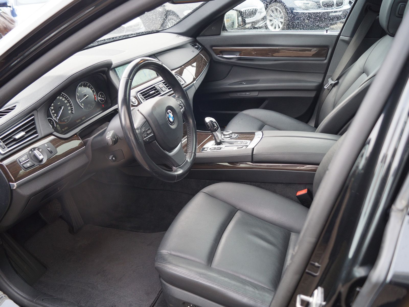 BMW 750i Aut.* Navi * Glasdach * Hifi-DSP * Alu 20´ foto 7
