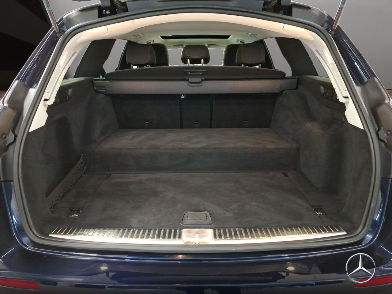 Mercedes-Benz E 300 de 4M T EXCLUSIVE/SD/RFK/HUD/LED foto 21