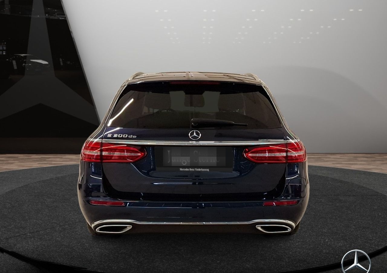 Mercedes-Benz E 300 de 4M T EXCLUSIVE/SD/RFK/HUD/LED foto 9