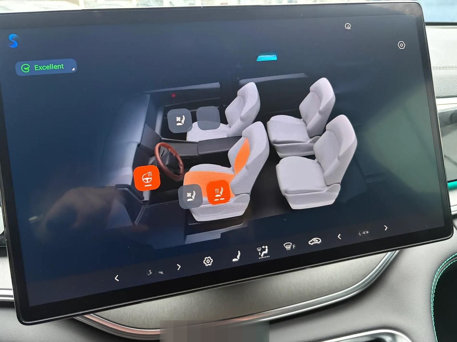 BYD SEAL U 1.5 DM-I BOOST 18.3KWH PANO-GSD HEAD-UP foto 9