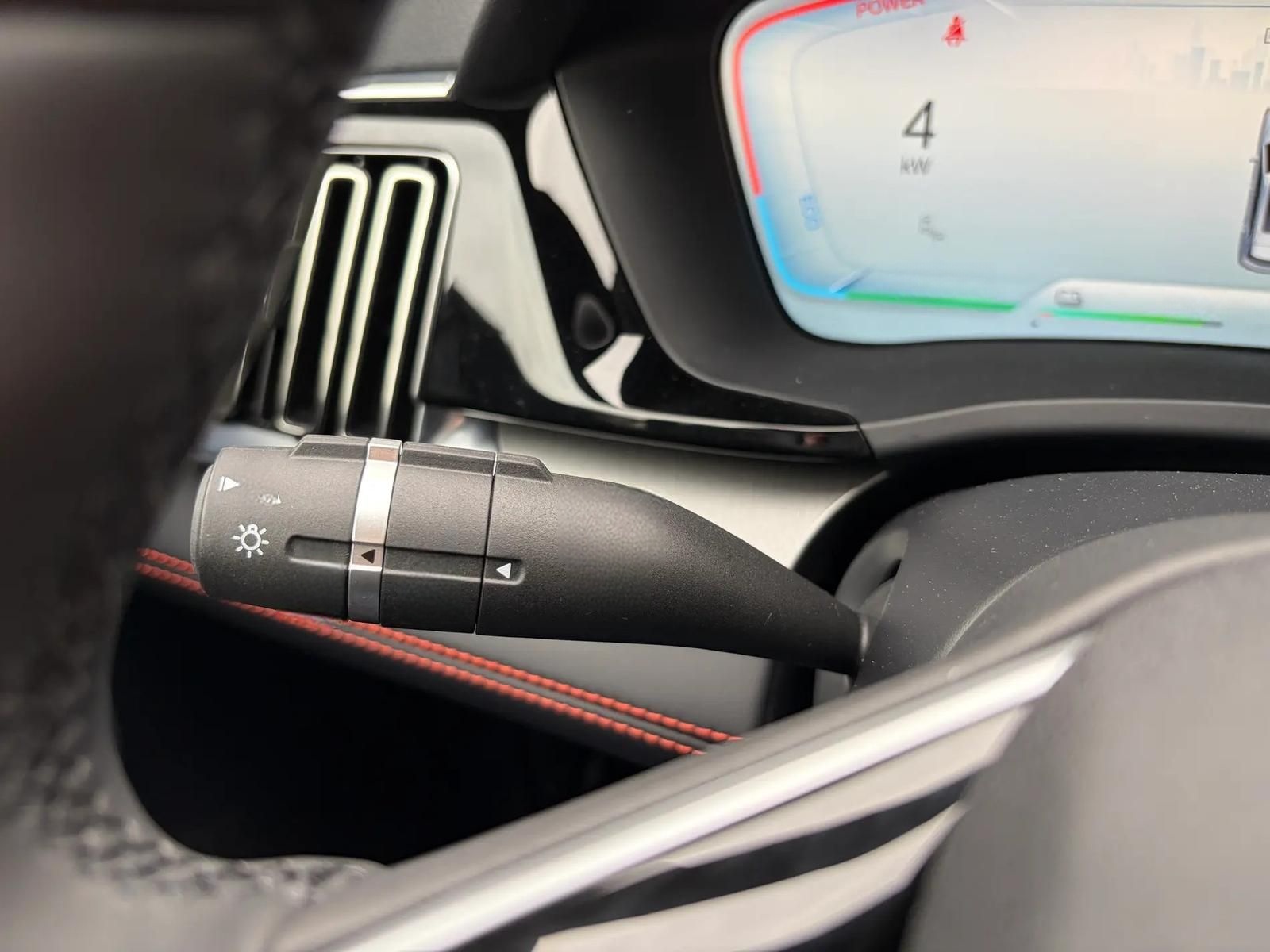 BYD SEAL U 1.5 DM-I BOOST 18.3KWH PANO-GSD HEAD-UP foto 15