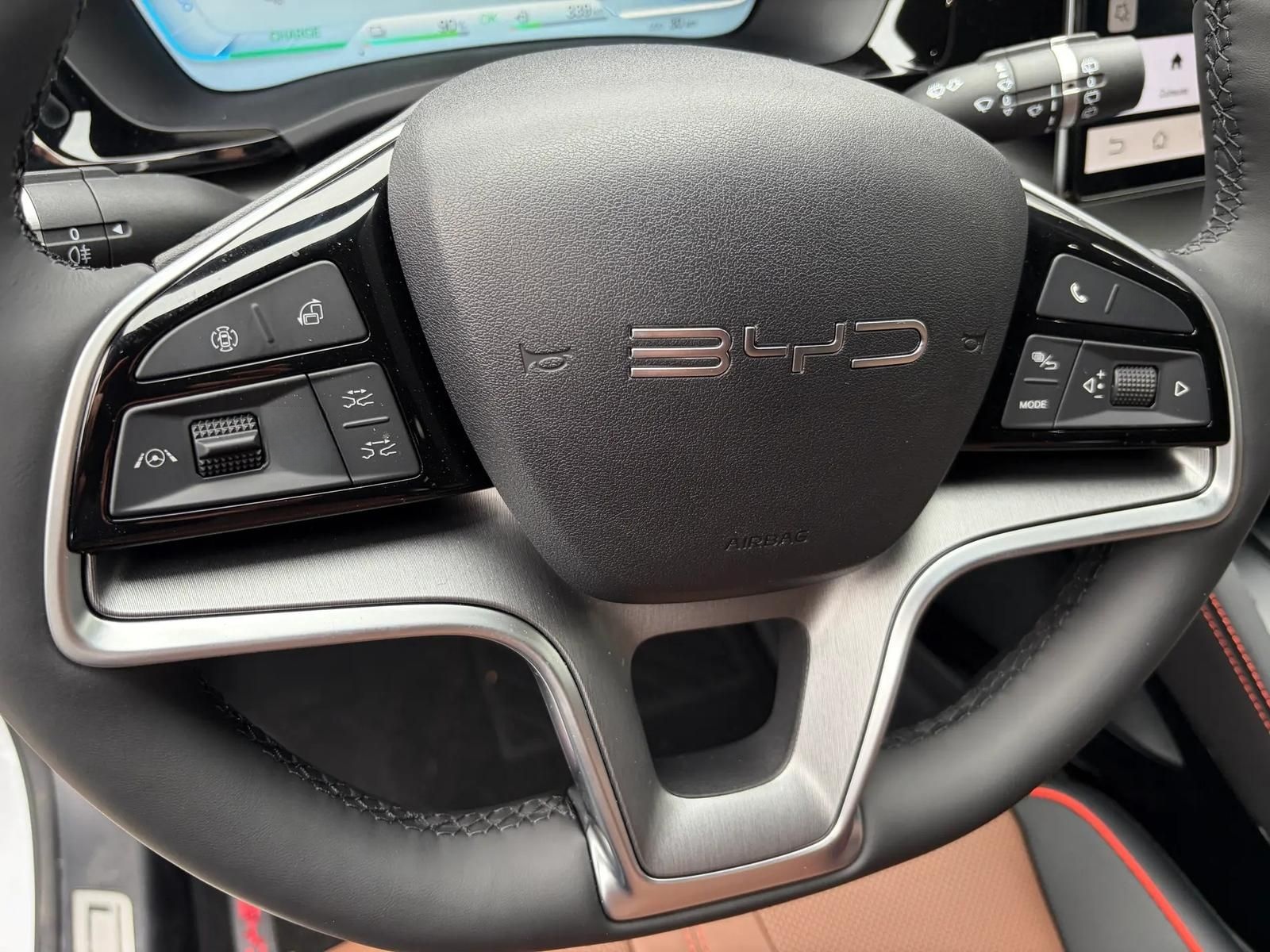 BYD SEAL U 1.5 DM-I BOOST 18.3KWH PANO-GSD HEAD-UP foto 18