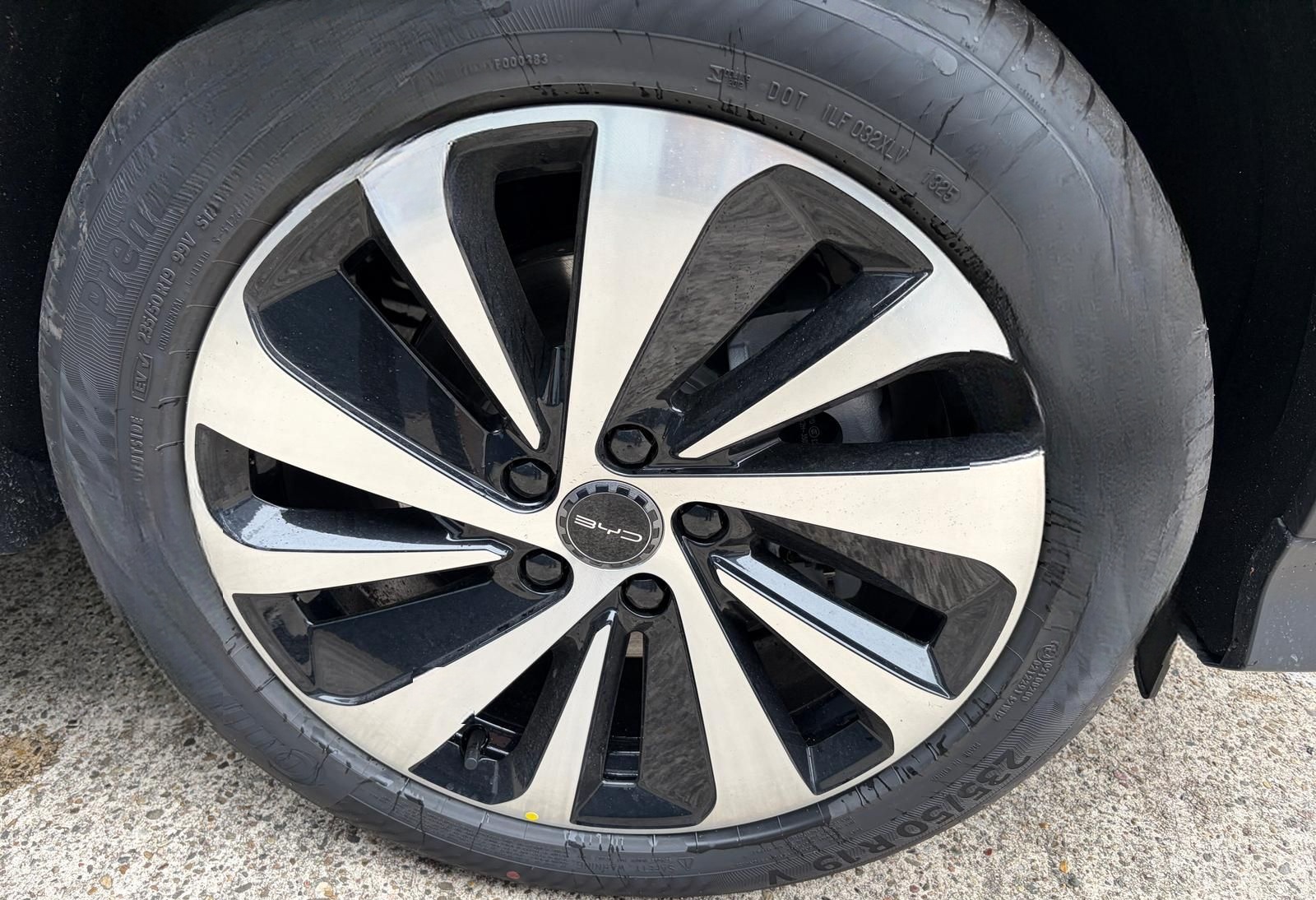 BYD SEAL U 1.5 DM-I BOOST 18.3KWH PANO-GSD HEAD-UP foto 6