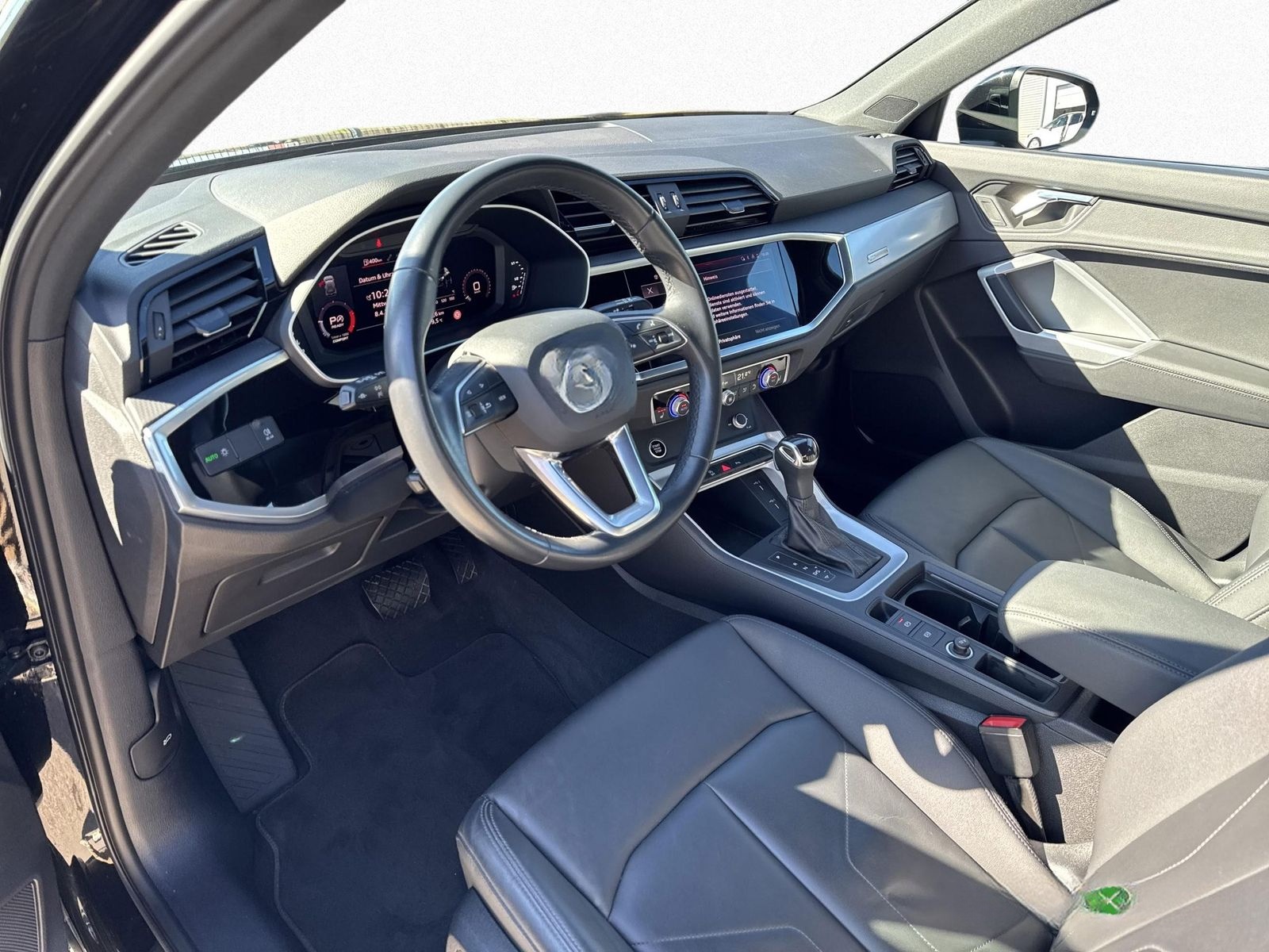 Audi Q3 adv. 35 TDI S-tronic - NAVI - LED - ACC foto 9