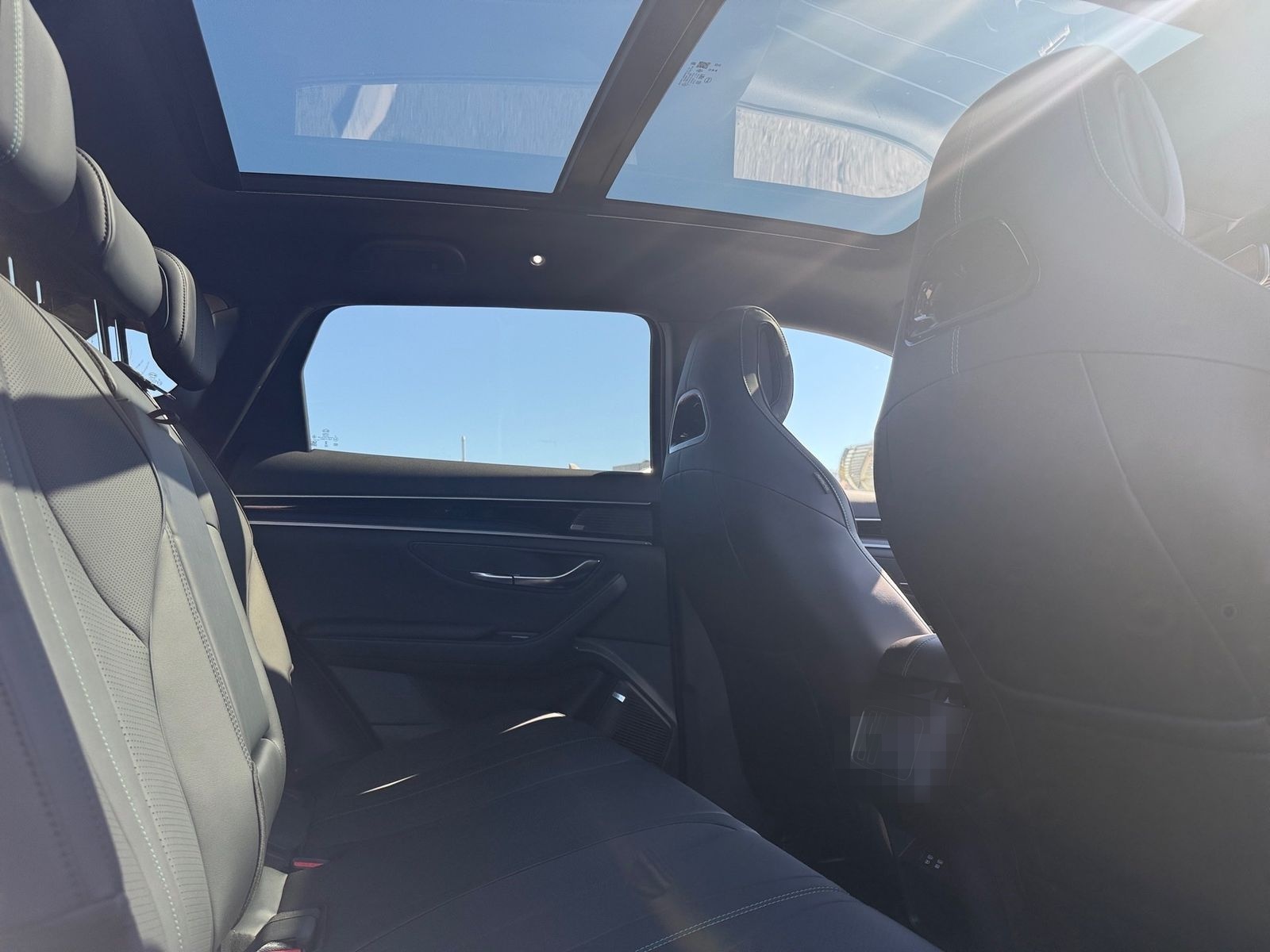 BYD Seal U DM-I | Design | Plug in Hybrid | Pano foto 4