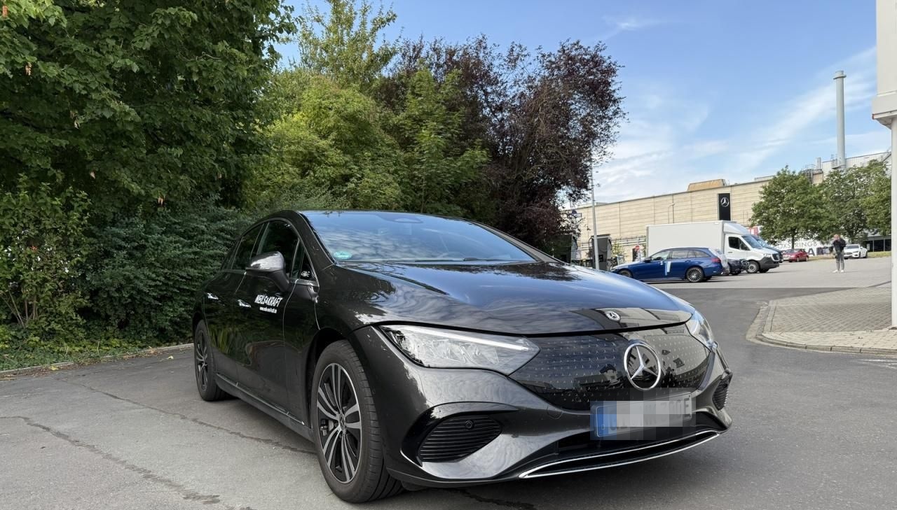 Mercedes-Benz EQE 300 AMBIENTE+DISTRONIC+STDHZ+KAM+LED+Keyl foto 4