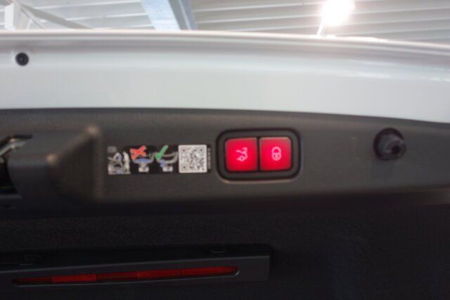 Mercedes-Benz E 53 Hybrid 4M PERF SITZE PANO FAHR PAK CARBO 21 foto 18