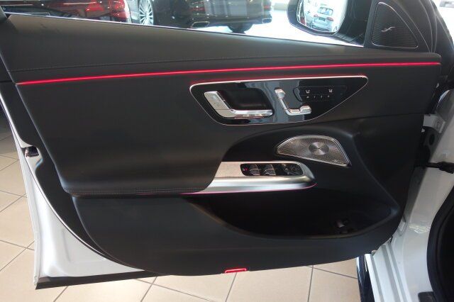 Mercedes-Benz E 53 Hybrid 4M PERF SITZE PANO FAHR PAK CARBO 21 foto 9