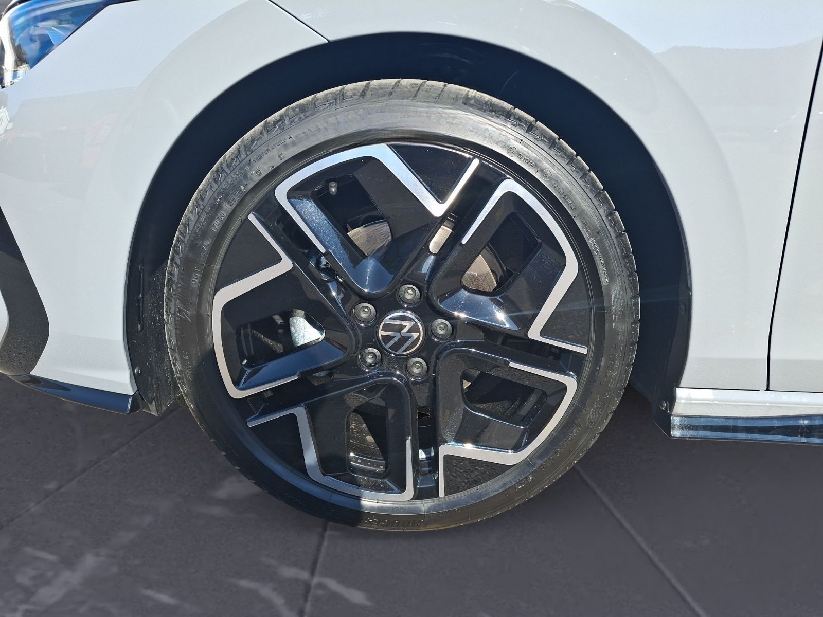 Volkswagen Golf R-Line 1,5 l eTSI OPF (150 P S) 7-Gang-Dopp foto 8