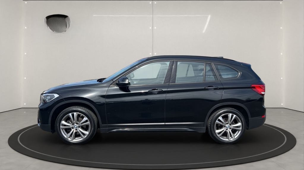 BMW X1 xDrive18d Sport Line+BUSINESS-PAKET+AHK+PDC+ foto 2