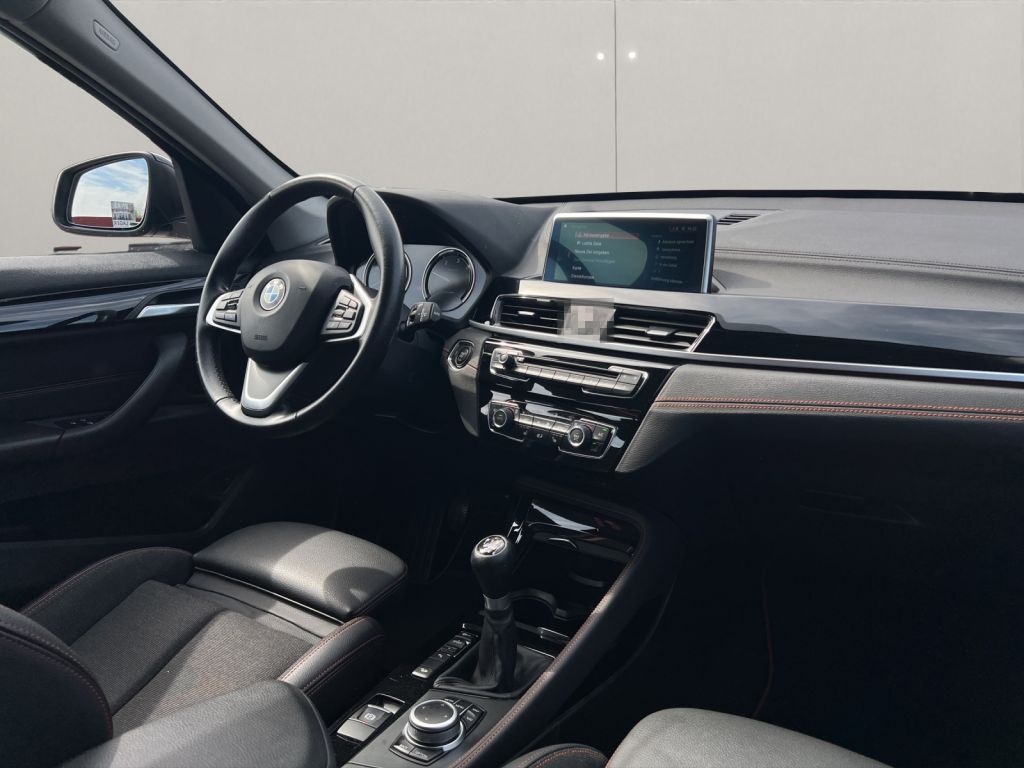 BMW X1 xDrive18d Sport Line+BUSINESS-PAKET+AHK+PDC+ foto 14