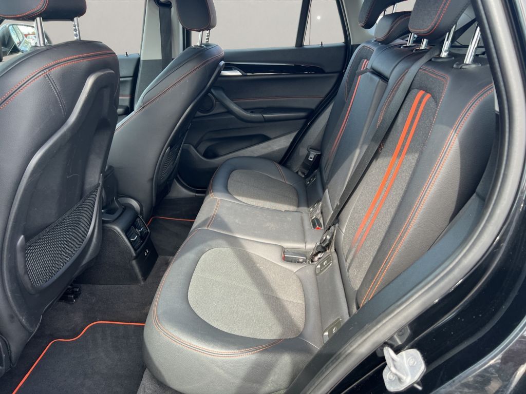 BMW X1 xDrive18d Sport Line+BUSINESS-PAKET+AHK+PDC+ foto 15