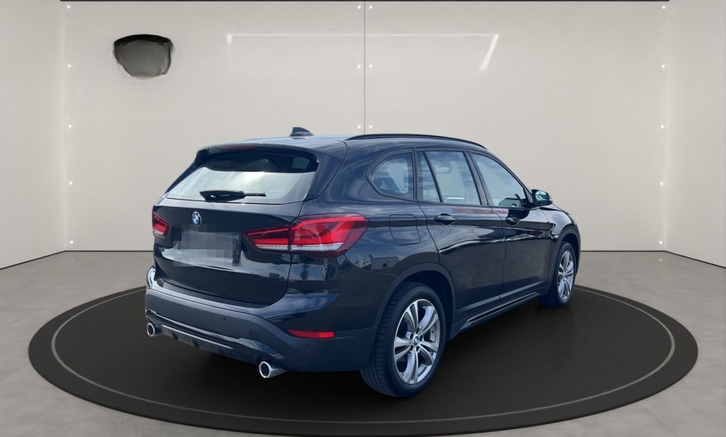 BMW X1 xDrive18d Sport Line+BUSINESS-PAKET+AHK+PDC+ foto 5