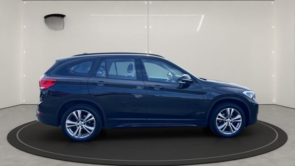 BMW X1 xDrive18d Sport Line+BUSINESS-PAKET+AHK+PDC+ foto 6