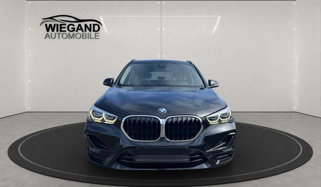 BMW X1 xDrive18d Sport Line+BUSINESS-PAKET+AHK+PDC+ foto 8