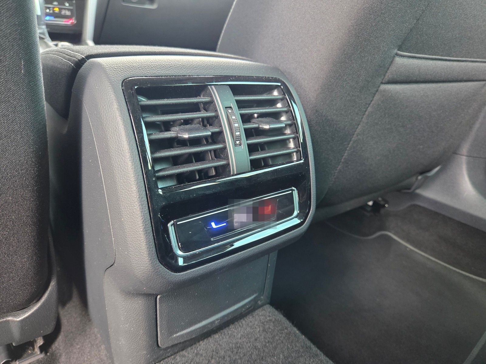 Volkswagen Passat Variant 2.0 TDI DSG Business /AHK/el.Klap foto 22