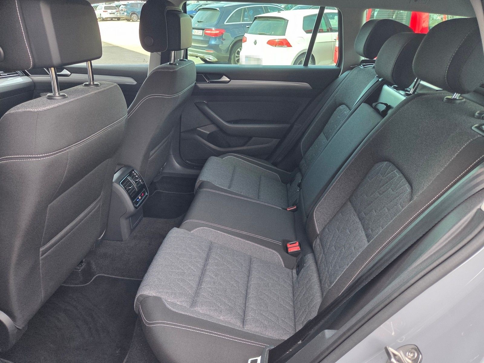 Volkswagen Passat Variant 2.0 TDI DSG Business /AHK/el.Klap foto 6