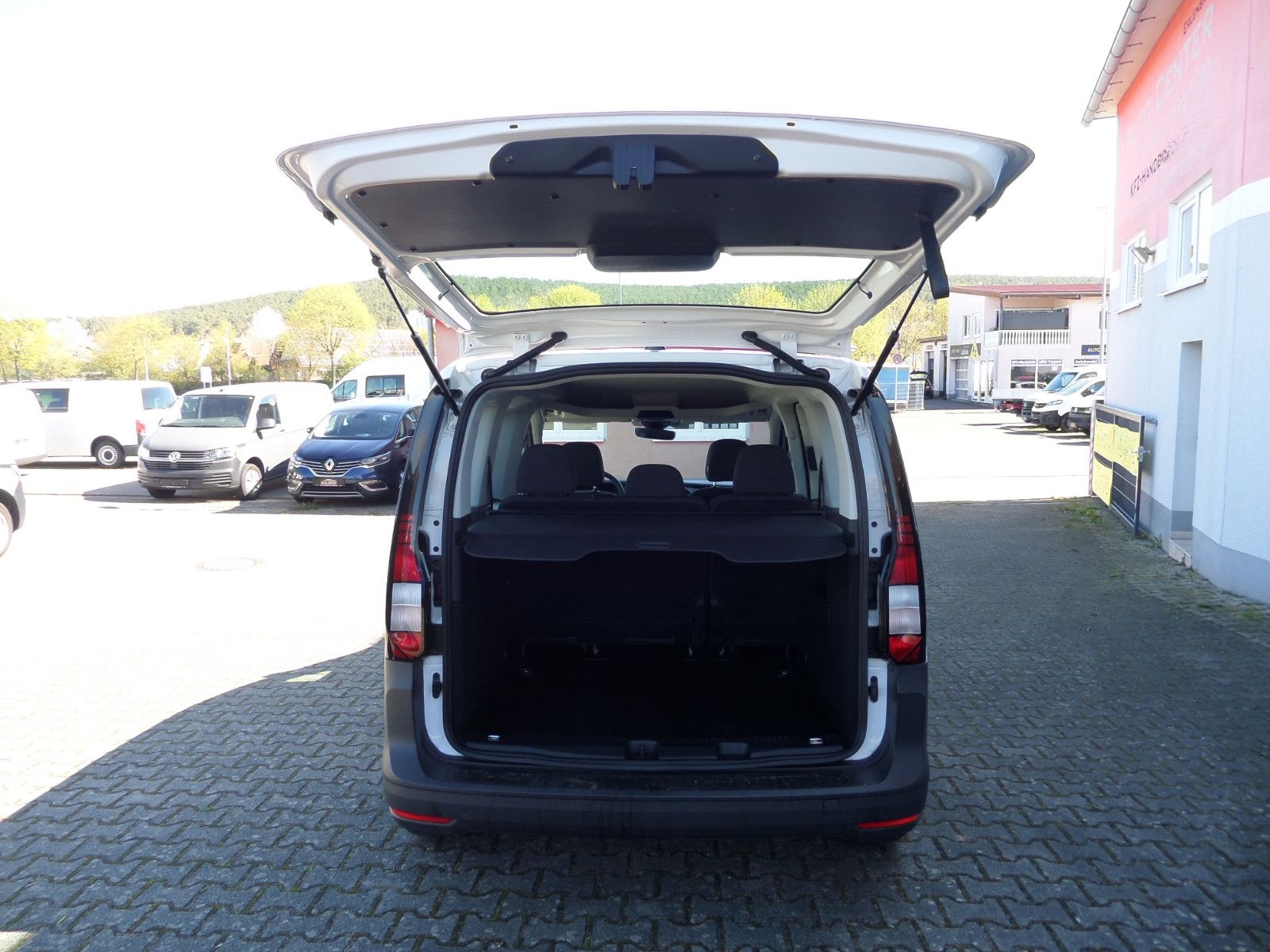 Volkswagen Caddy 1.5 EcoProfi+5-Sitzer+Klima+Tempo+Spur-As. foto 19