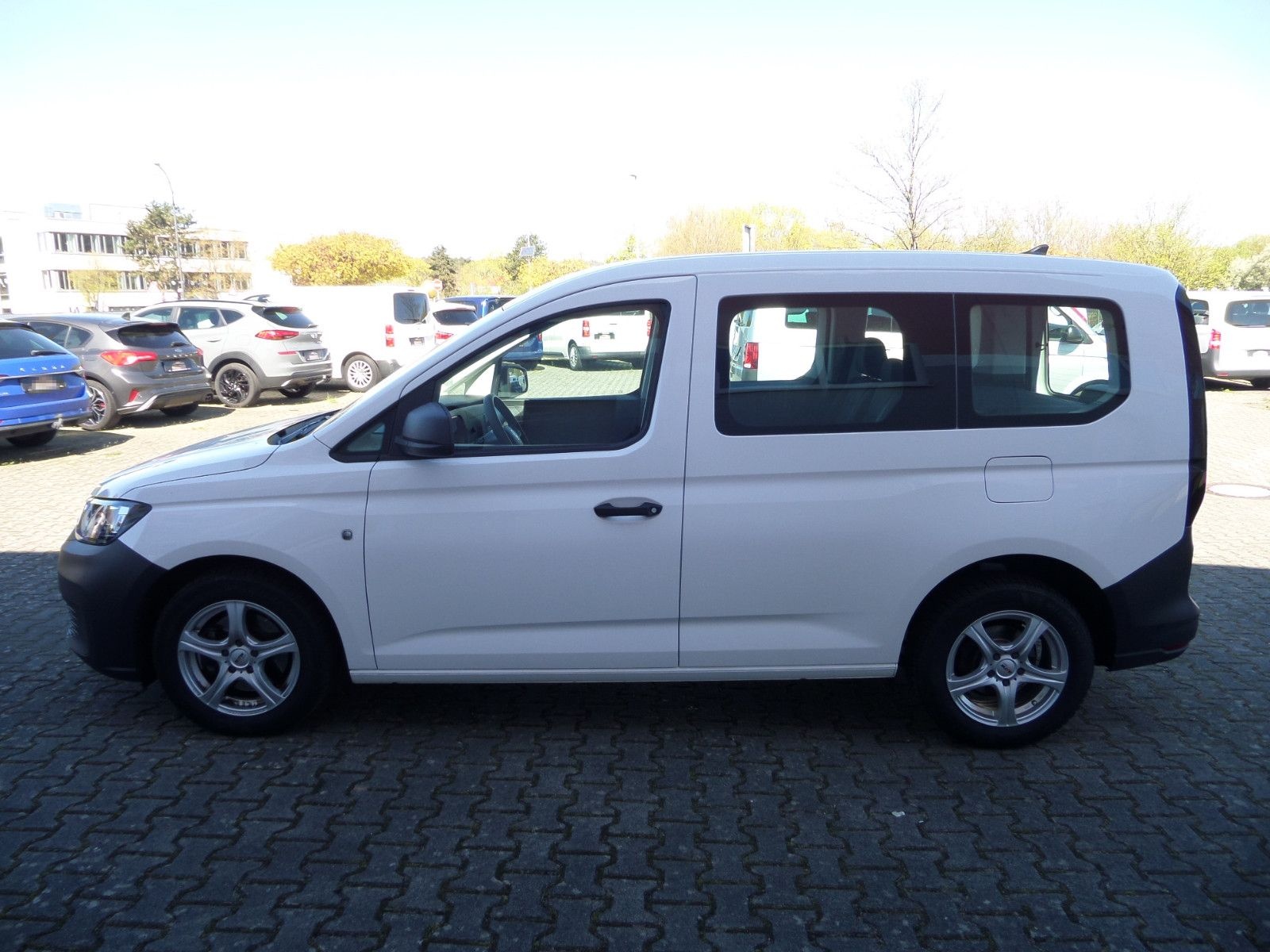 Volkswagen Caddy 1.5 EcoProfi+5-Sitzer+Klima+Tempo+Spur-As. foto 5
