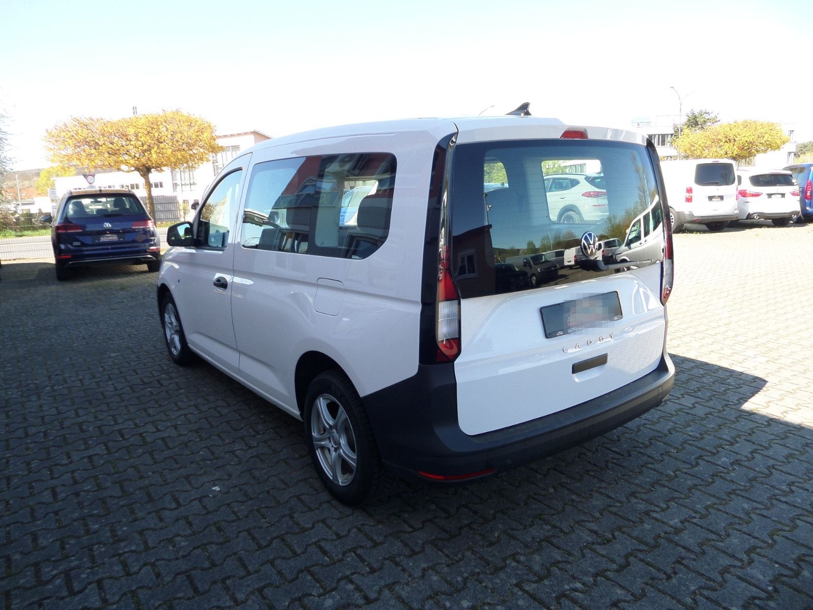 Volkswagen Caddy 1.5 EcoProfi+5-Sitzer+Klima+Tempo+Spur-As. foto 6