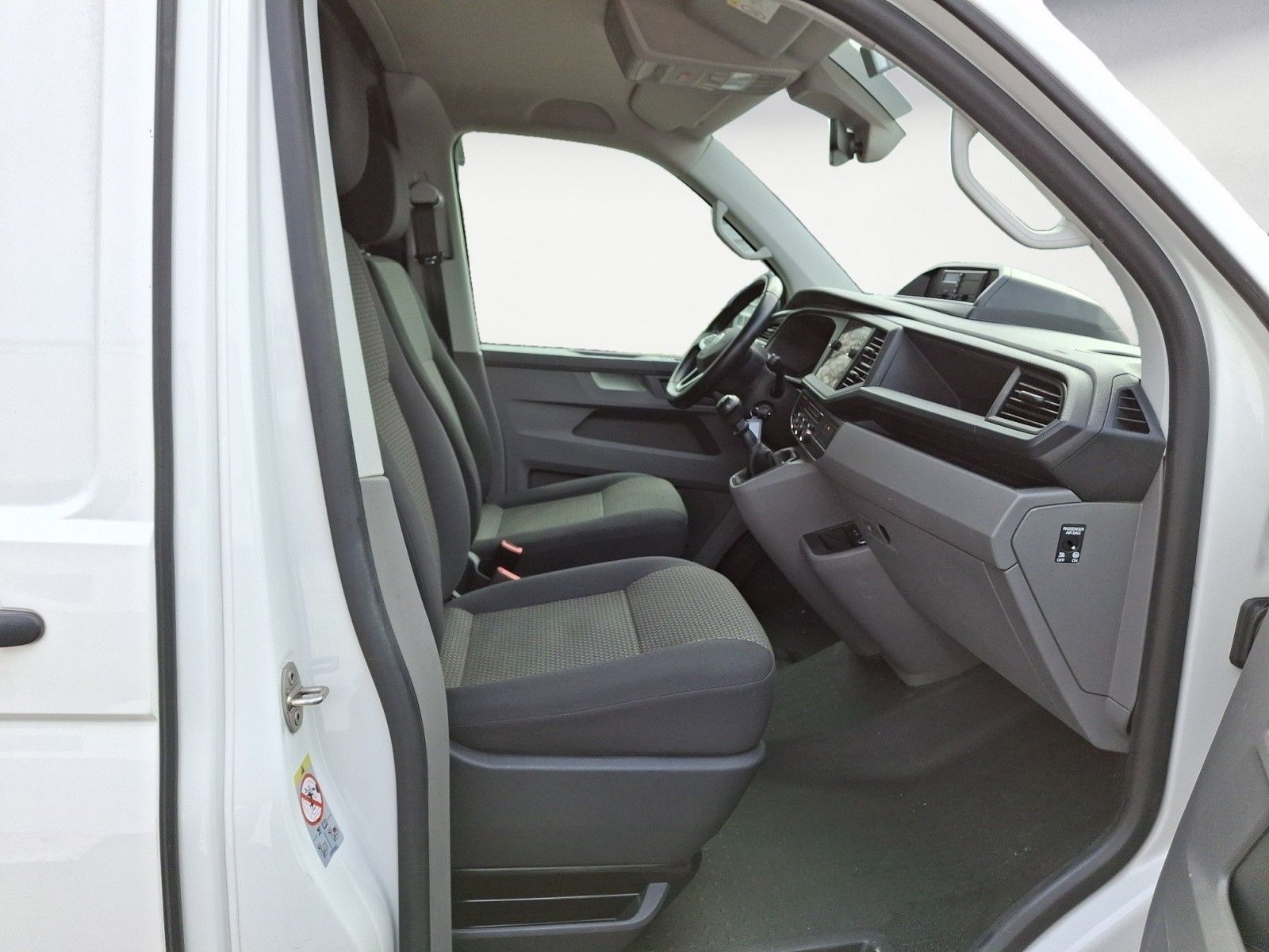Volkswagen T6 Kasten Lang 2.0TDI AHK smartTCO Navi AssistPa foto 9