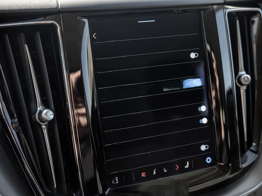 Volvo XC60 B4 Momentum Pro foto 15