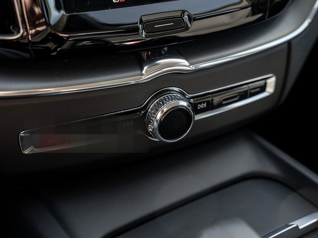 Volvo XC60 B4 Momentum Pro foto 16