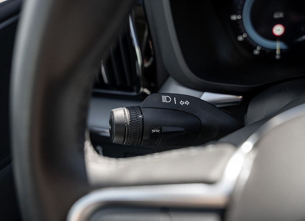 Volvo XC60 B4 Momentum Pro foto 20