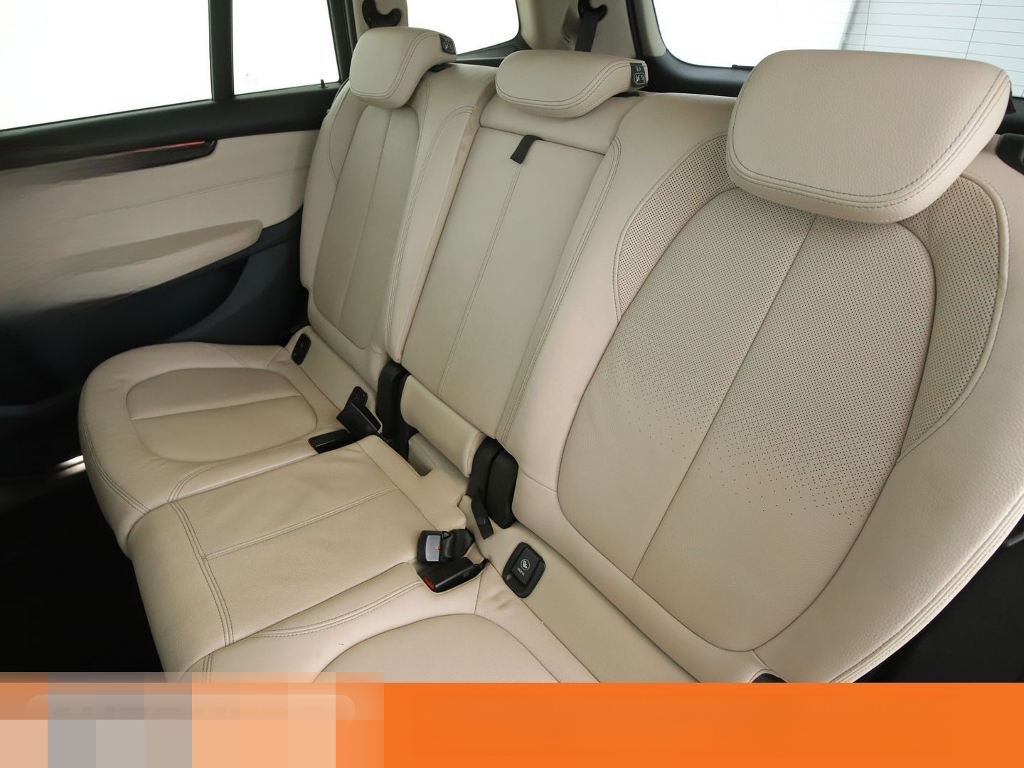 BMW 218d Gran Tourer Luxury Line *NAVI*LED*HUD*H&K* foto 14