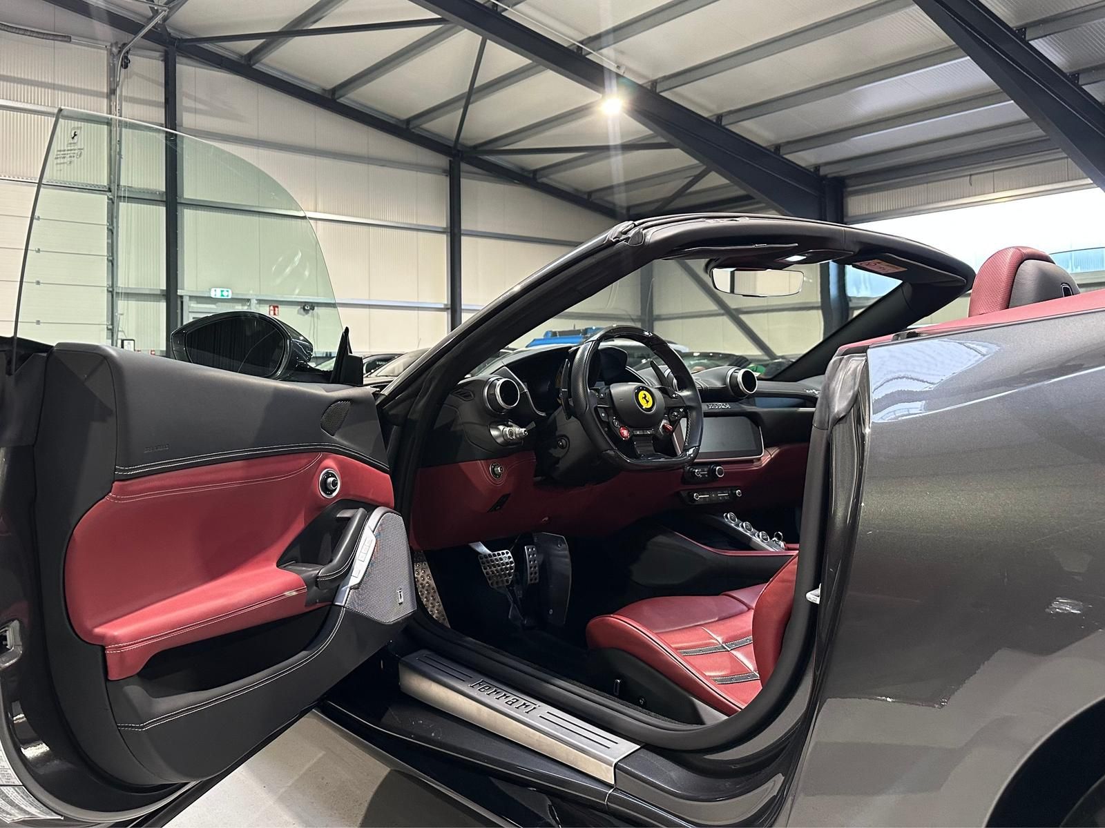 Ferrari Portofino GRIGIO SILVERST. BORDEAUX TOP gepflegt foto 16