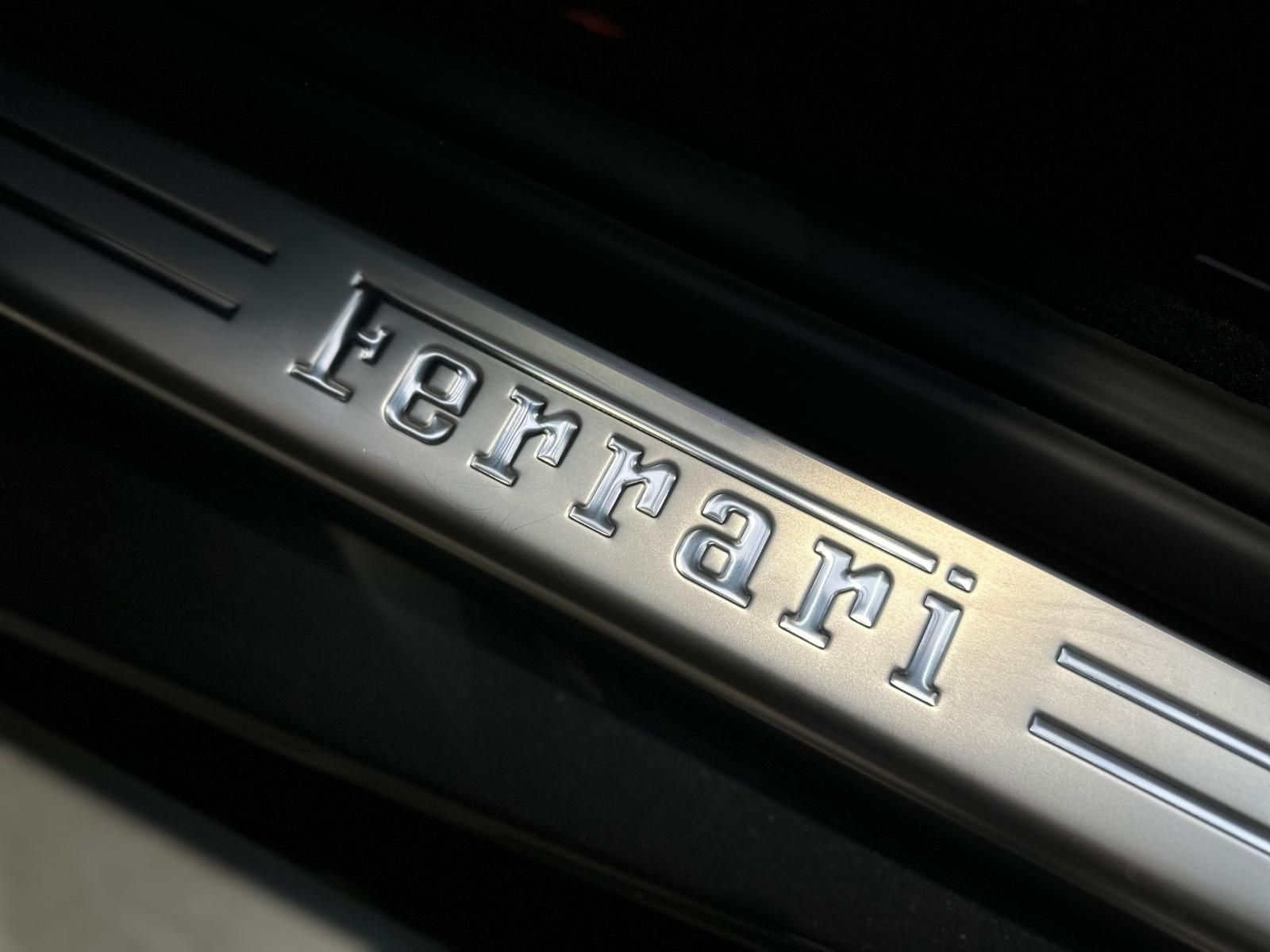 Ferrari Portofino GRIGIO SILVERST. BORDEAUX TOP gepflegt foto 19
