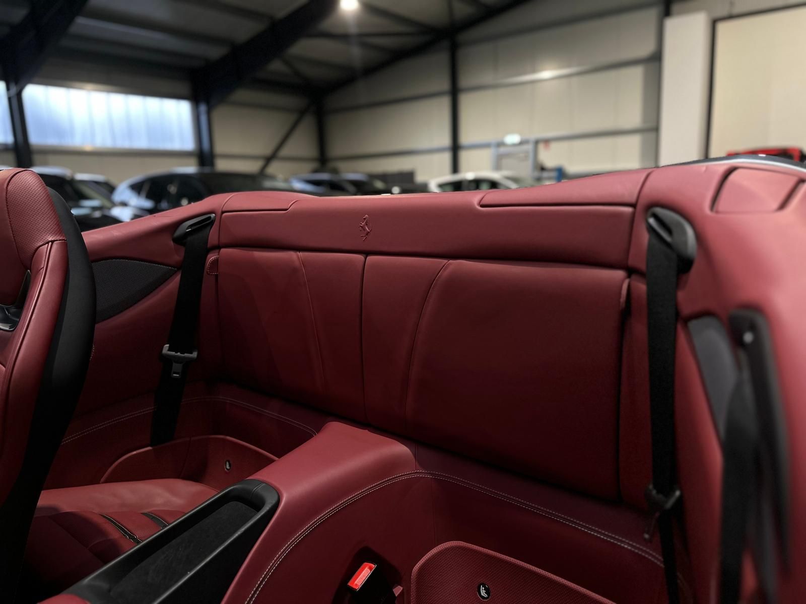 Ferrari Portofino GRIGIO SILVERST. BORDEAUX TOP gepflegt foto 21
