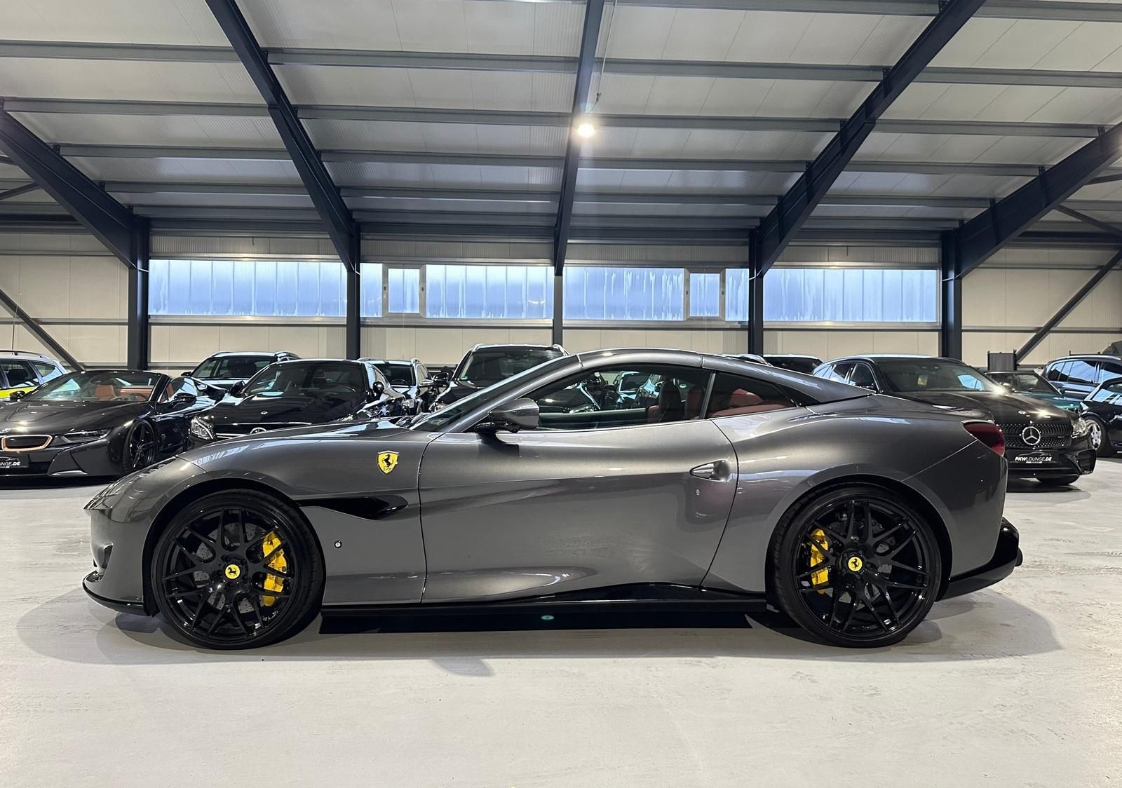 Ferrari Portofino GRIGIO SILVERST. BORDEAUX TOP gepflegt foto 8
