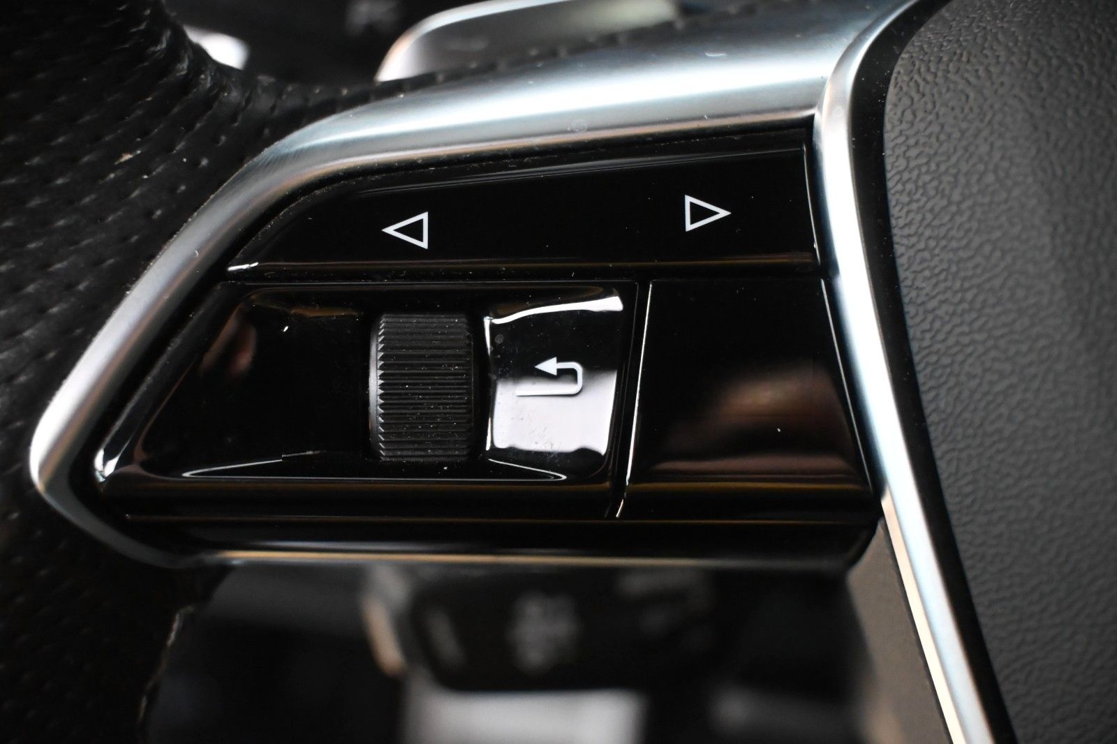 Audi A6 Avant 50 TDI Quattro S-line/LED/BLACK/B&O/RFK foto 13