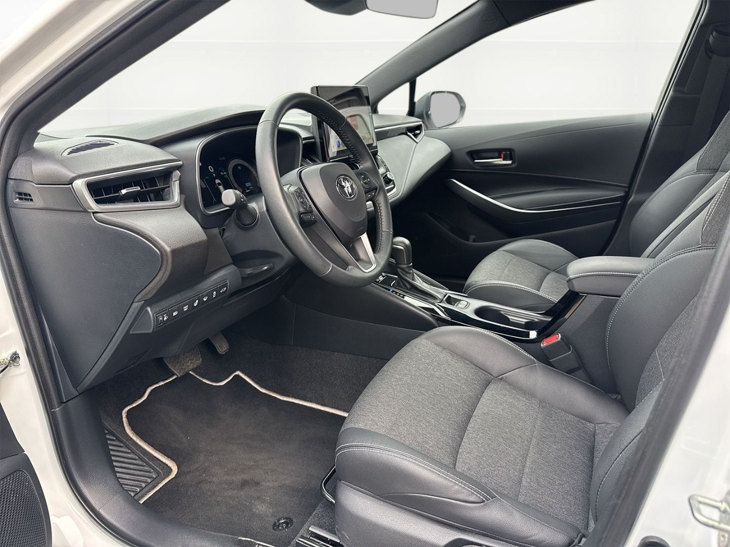 Toyota Corolla 1.8 Hybrid Touring Sports Team D +Navi + foto 8