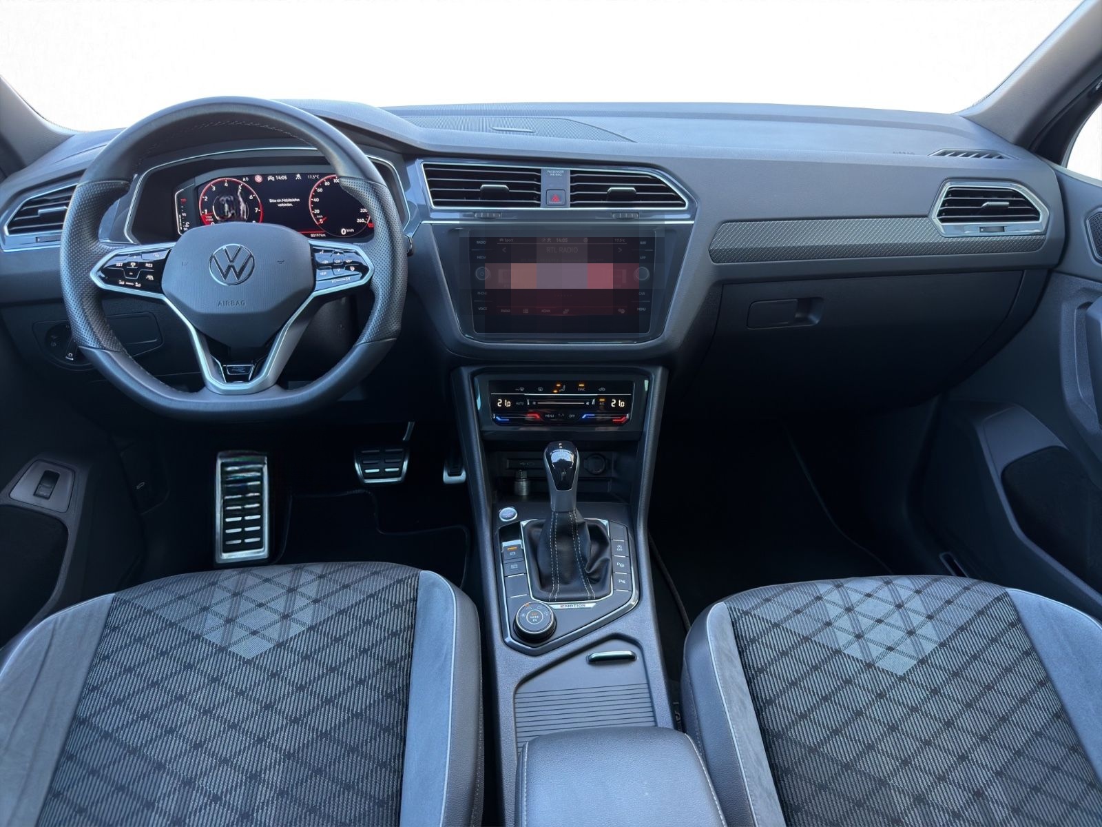 Volkswagen Tiguan R-Line 4Motion/Pano/Matrix/AHK/Side-Assis foto 14