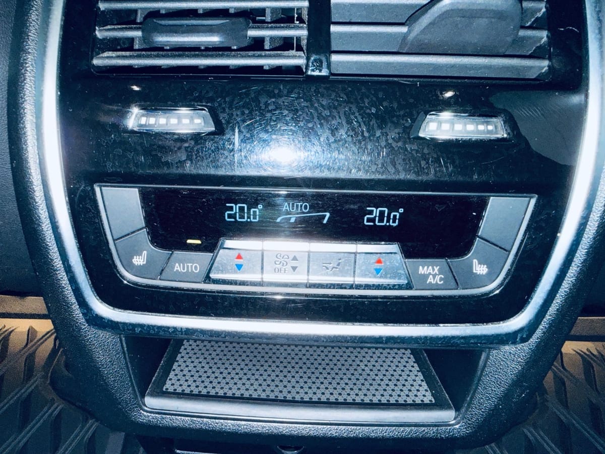 BMW X5 xDrive 30 d M-SPORT LASER 360K PANO AHK foto 13