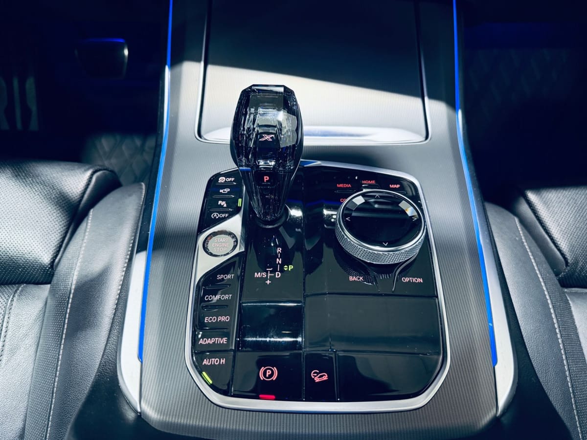BMW X5 xDrive 30 d M-SPORT LASER 360K PANO AHK foto 18