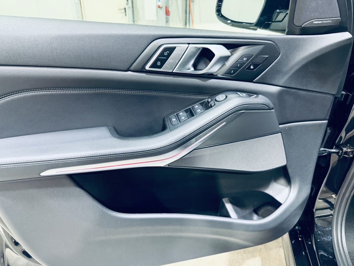 BMW X5 xDrive 30 d M-SPORT LASER 360K PANO AHK foto 6