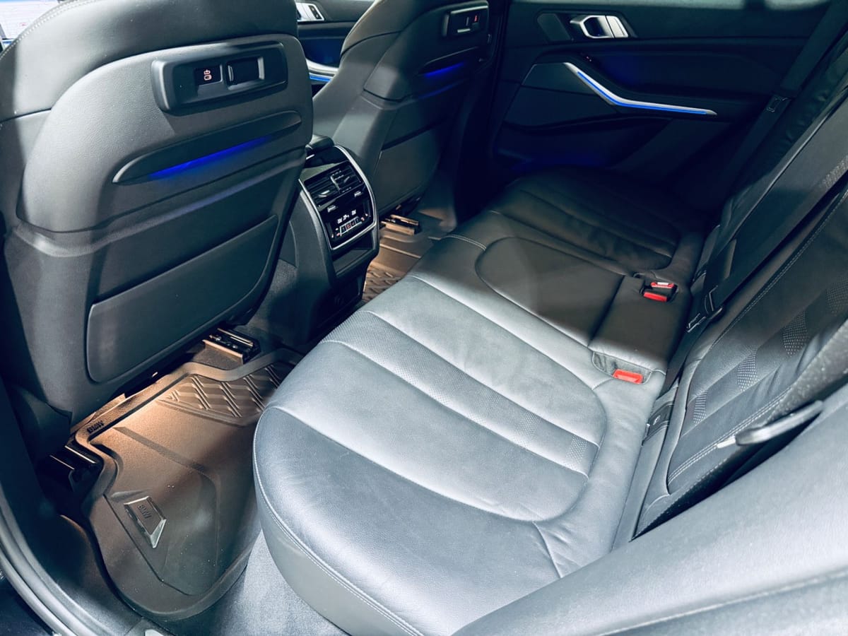 BMW X5 xDrive 30 d M-SPORT LASER 360K PANO AHK foto 8