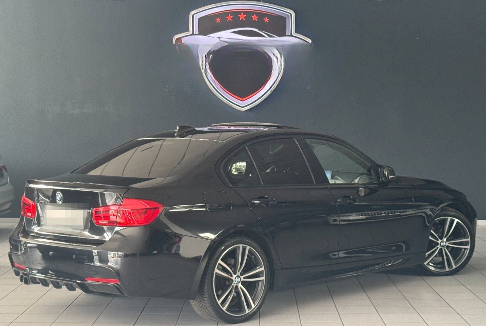 BMW 330e M Sport foto 5